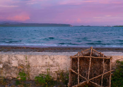 Bahia de Las Calderas con nasa, Bani, RD - Leo Salazar